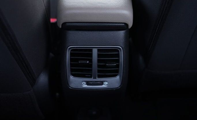 Used Hyundai Accent V Facelift, 1.6 l, 2022 in Abu Dhabi by Advantage Motors, White color. GCC Specs | AUTO.AE