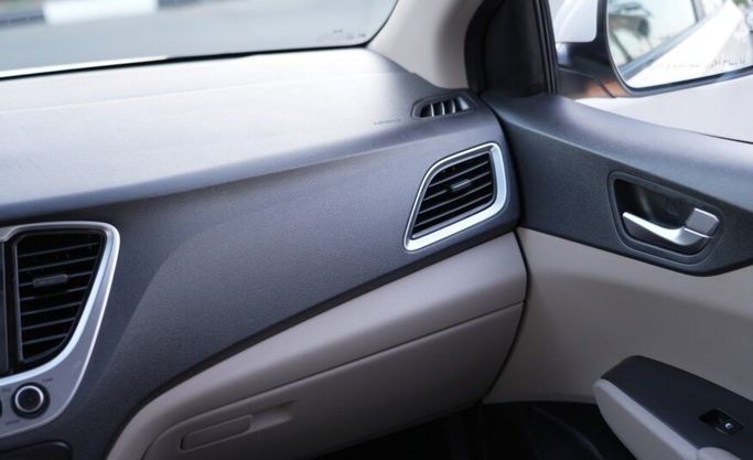 Used Hyundai Accent V Facelift, 1.6 l, 2022 in Abu Dhabi by Advantage Motors, White color. GCC Specs | AUTO.AE