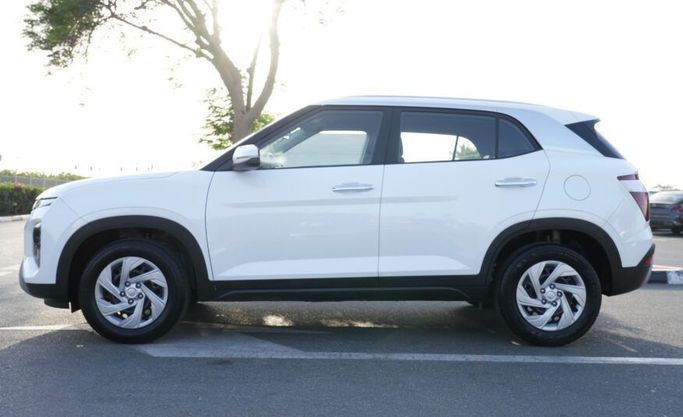 Подержанный Hyundai Creta II, 1.5 л, 2023 в Абу-Даби от Advantage Motors Белый цвет. GCC | AUTO.AE