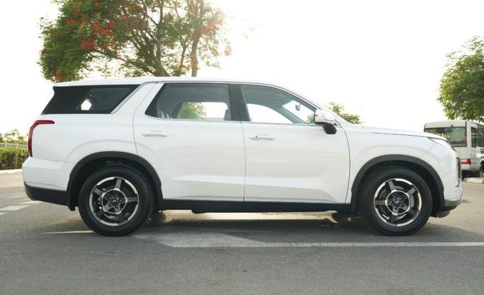 Подержанный Hyundai Palisade I Рестайлинг, 3.8 л, 2023 в Абу-Даби от Advantage Motors Белый цвет. GCC | AUTO.AE