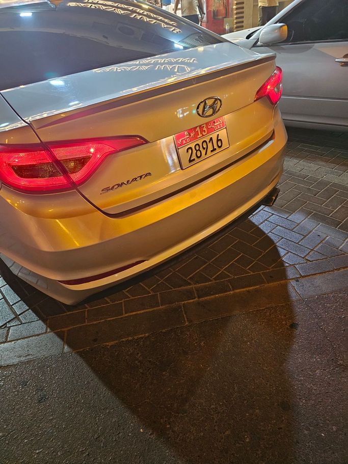 Used Hyundai Sonata VII (LF), 2.4 l, 2016 in Abu Dhabi, Grey color. American Specs | AUTO.AE