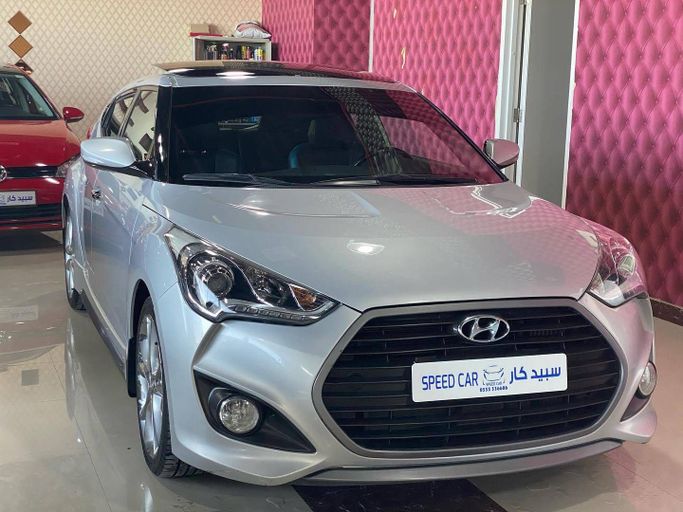 Подержанный Hyundai Veloster I Рестайлинг, 1.6 л, 2016 в Абу-Даби от Speed Car Motors Серый цвет. GCC | AUTO.AE