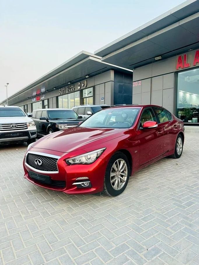 Used Infiniti Q50 I, 2.0 l, 2016 in Abu Dhabi by Al Asad Automobile Showroom, Burgundy color. GCC Specs | AUTO.AE