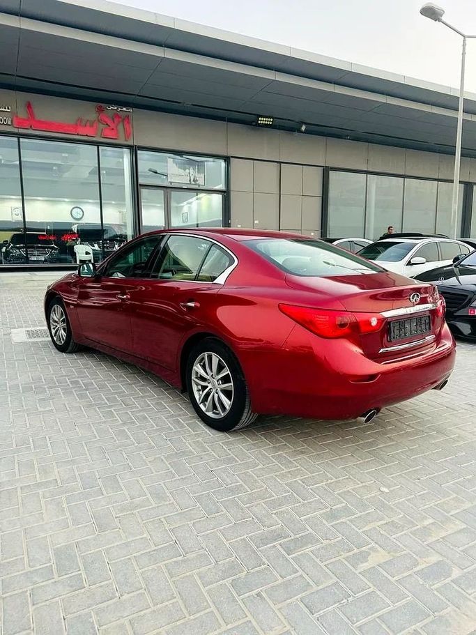 Used Infiniti Q50 I, 2.0 l, 2016 in Abu Dhabi by Al Asad Automobile Showroom, Burgundy color. GCC Specs | AUTO.AE