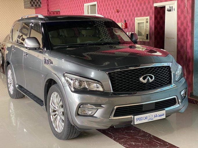 Подержанный Infiniti QX80 I Рестайлинг 2, 5.6 л, 2017 в Абу-Даби от Speed Car Motors Серый цвет. GCC | AUTO.AE