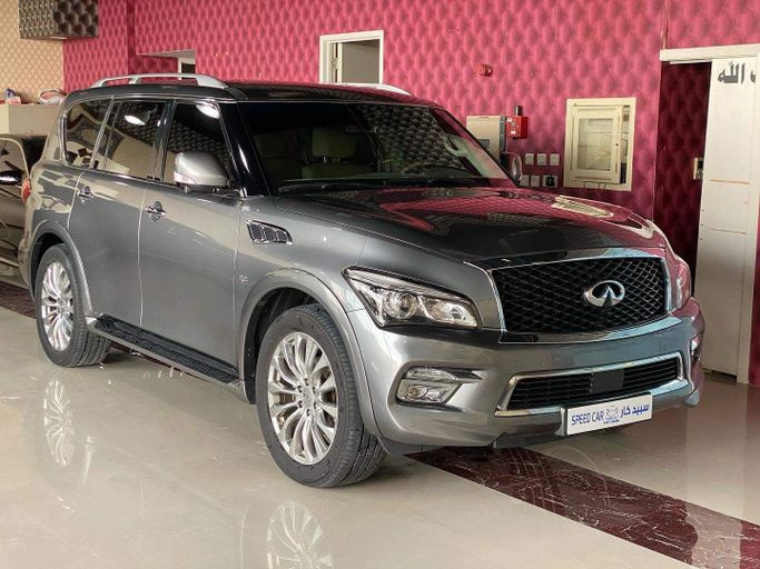 Used Infiniti QX80 I Facelift 2, 5.6 l, 2017 in Abu Dhabi by Speed Car Motors, Grey color. GCC Specs | AUTO.AE