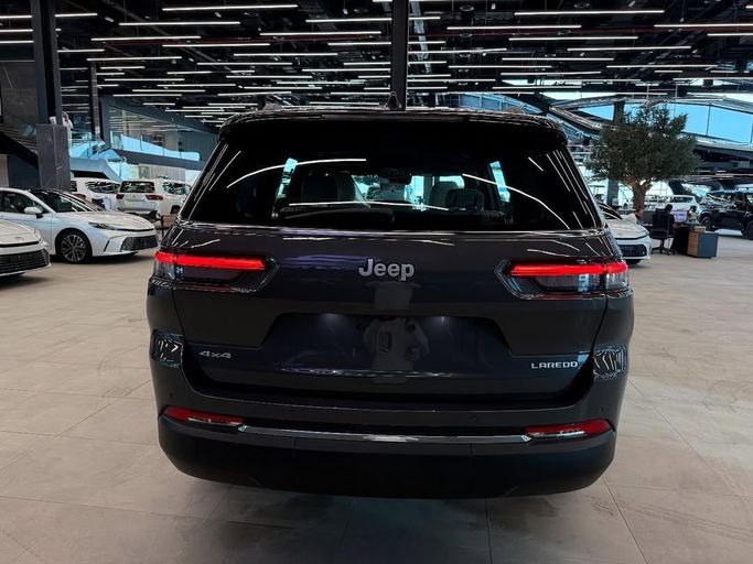 Новый Jeep Grand Cherokee L V (WL), 3.6 л, 2025 в Абу-Даби от Baniyas Cars Abu Dhabi Черный цвет. Other | AUTO.AE