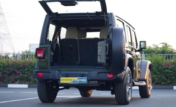 Used Jeep Wrangler IV (JL), 3.6 l, 2022 in Abu Dhabi by Advantage Motors, Green color. GCC Specs | AUTO.AE