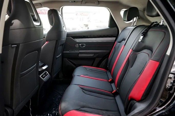 New Jetour Dashing I, 1.6 l, 2024 in Abu Dhabi by Al Waleed Used Cars, Grey color. Chinese Specs | AUTO.AE