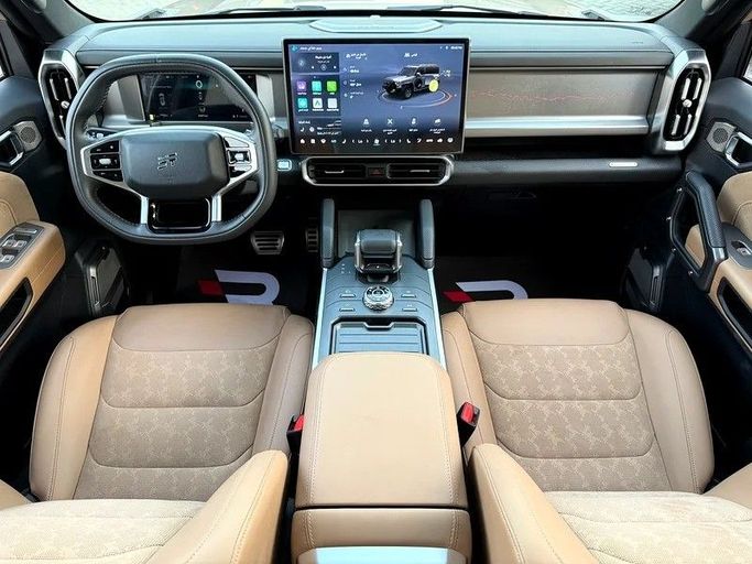 Подержанный Jetour T2, 2.0 л, 2025 в Абу-Даби от Al Bayan Motors Бежевый цвет. GCC | AUTO.AE