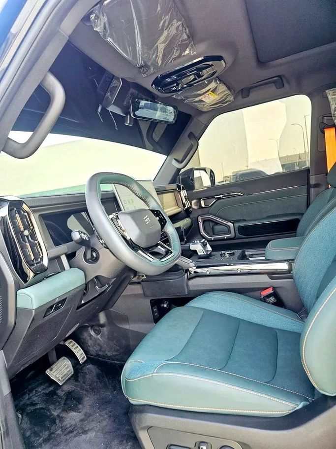 Used Jetour T2, 2.0 l, 2025 in Abu Dhabi by Al Asad Automobile Showroom, Black color. GCC Specs | AUTO.AE