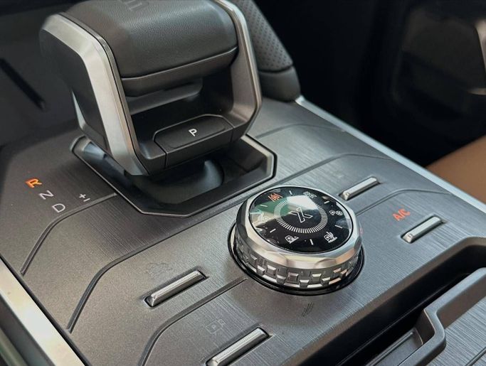 Used Jetour T2, 2.0 l, 2025 in Abu Dhabi by Speed Car Motors, Black color. GCC Specs | AUTO.AE