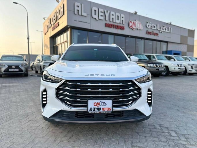 Used Jetour X70 PLUS I, 1.6 l, 2022 in Abu Dhabi by Al Qeyada Motors, White color. Chinese Specs | AUTO.AE