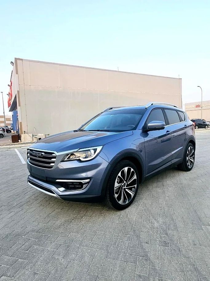 Used Jetour X70 PLUS I, 1.5 l, 2023 in Abu Dhabi by Al Asad Automobile Showroom, Grey color. GCC Specs | AUTO.AE