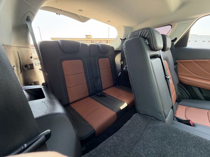 مستعملة Jetour X70 أنا شد الوجه 2, 1.5 l, 2023 في في أبو ظبي، اللون أبيض. مواصفات الخليج | AUTO.AE