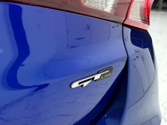 مستعملة Kia K5 ثالثاً, 1.6 l, 2022 في في أبو ظبي من F1 Lebanon vehicle Trading، اللون أزرق. المواصفات الأمريكية | AUTO.AE