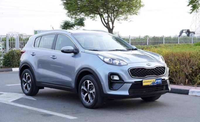 Used Kia Sportage IV Facelift, 2.0 l, 2021 in Abu Dhabi by Advantage Motors, Silver color. GCC Specs | AUTO.AE