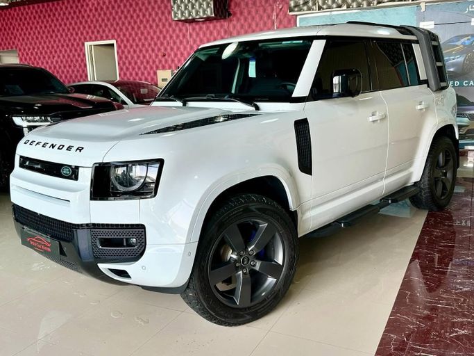 Used Land Rover Defender P400 II, 3.0 l, 2023 in Abu Dhabi by Speed Car Motors, White color.  | AUTO.AE