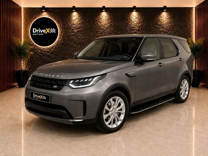 مستعملة Land Rover Discovery P300 V, 2.0 l, 2019 في في الإمارات, أبوظبي من Drive X Motors، اللون رمادي. مواصفات الخليج | AUTO.AE | إعلان #274561
