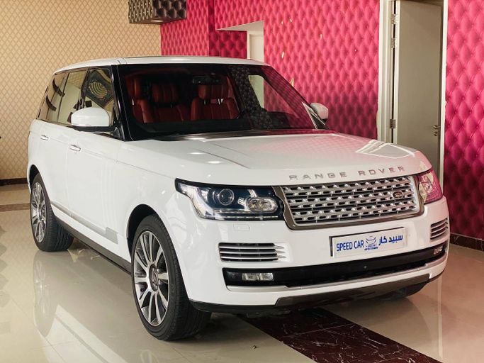 Подержанный Land Rover Range Rover P340 IV, 3.0 л, 2016 в Абу-Даби от Speed Car Motors Белый цвет. GCC | AUTO.AE