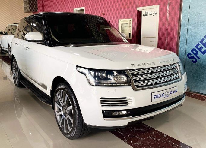 Подержанный Land Rover Range Rover P510 IV, 5.0 л, 2013 в Абу-Даби от Speed Car Motors Белый цвет. GCC | AUTO.AE