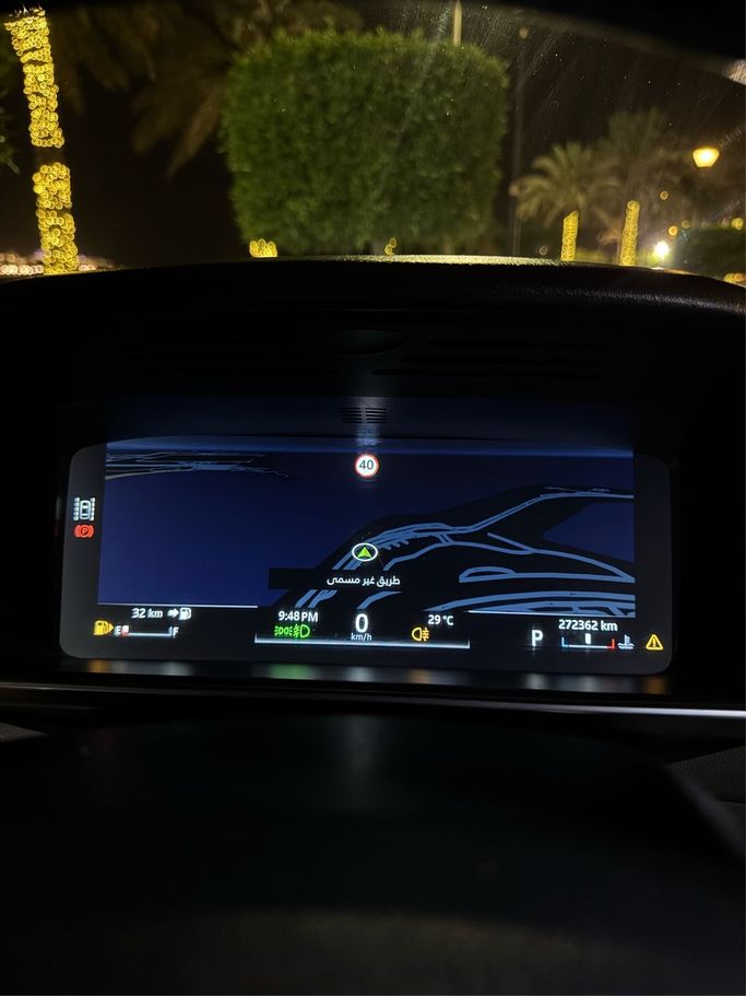 Подержанный Land Rover Range Rover Sport P380 II, 3.0 л, 2017 в Абу-Даби Белый цвет. GCC | AUTO.AE