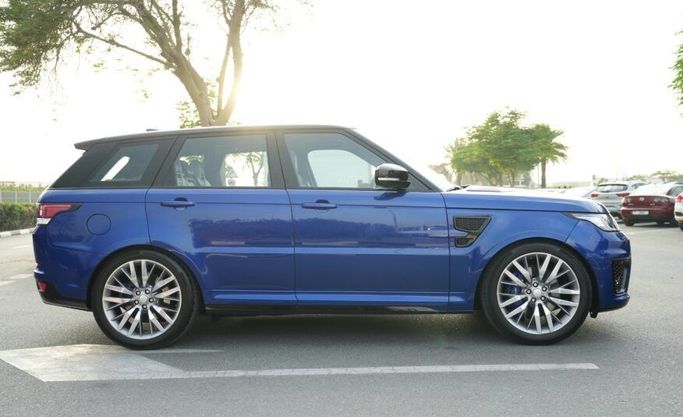 Used Land Rover Range Rover Sport SVR II Facelift, 5.0 l, 2017 in Abu Dhabi by Advantage Motors, Blue color. GCC Specs | AUTO.AE