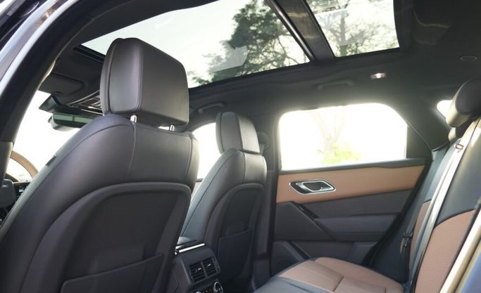 New Land Rover Range Rover Velar P250 I Facelift, 2.0 l, 2025 in Abu Dhabi by Advantage Motors, Black color. GCC Specs | AUTO.AE