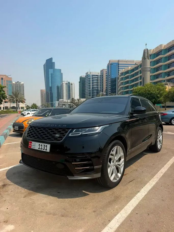 Подержанный Land Rover Range Rover Velar I, 3.0 л, 2018 в ОАЭ, Абу-Даби от Emco car Черный цвет. GCC | AUTO.AE | Объявление #277285