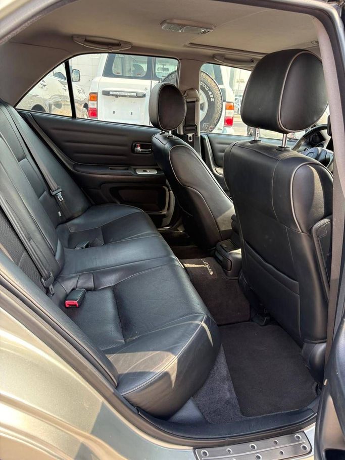 Подержанный Lexus ES 300 IV Рестайлинг, 3.0 л, 2004 в Абу-Даби от Diamond Waves Motors Серебристый цвет. Other | AUTO.AE