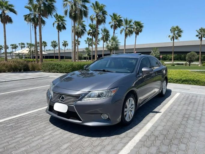 Подержанный Lexus ES 350 VI (XV60), 3.5 л, 2013 в Абу-Даби Серый цвет. Американская | AUTO.AE | Объявление #263536