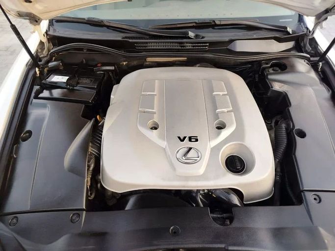 Used Lexus IS 300 II, 3.0 l, 2008 in Abu Dhabi by Al Asad Automobile Showroom, White color. GCC Specs | AUTO.AE