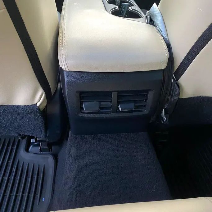 Подержанный Lexus IS 300 III Рестайлинг, 2.0 л, 2017 в Абу-Даби от Emco car Серый цвет. Американская | AUTO.AE