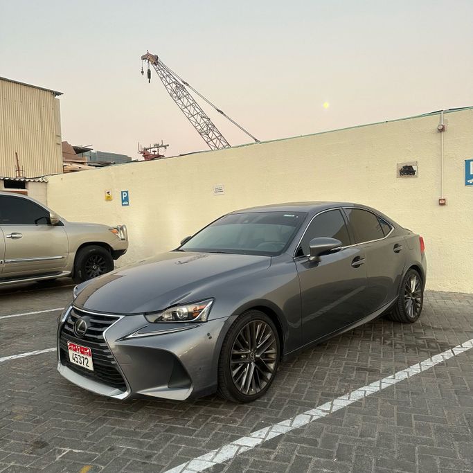 Used Lexus IS 300 III Facelift, 3.5 l, 2017 in Abu Dhabi, Grey color. American Specs | AUTO.AE