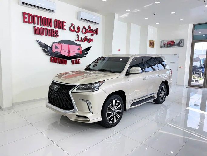 Used Lexus LX 570 III Facelift 2, 5.7 l, 2016 in Abu Dhabi by Edition One Motors, Golden color. GCC Specs | AUTO.AE