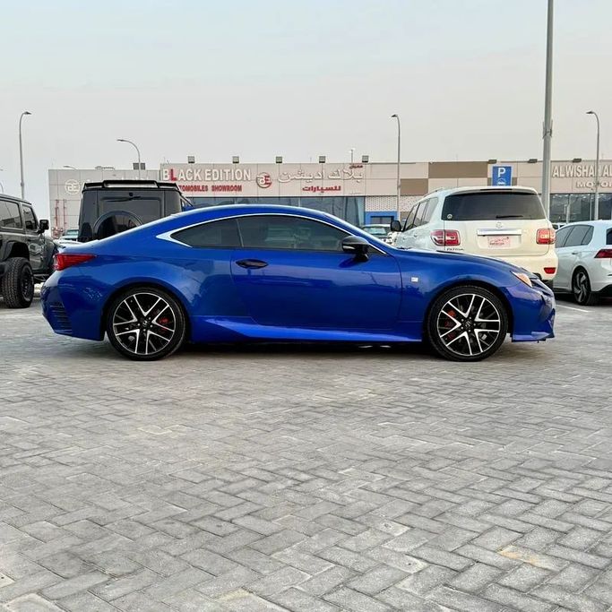 Подержанный Lexus RC 300 I, 3.5 л, 2017 в Абу-Даби от Emco car Синий цвет. Американская | AUTO.AE