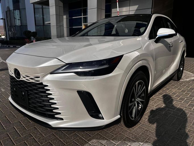 جديدة Lexus RX 350 V, 2.4 l, 2026 في في أبو ظبي من AL NOJOOM CARS، اللون أبيض.  | AUTO.AE | إعلان #258071