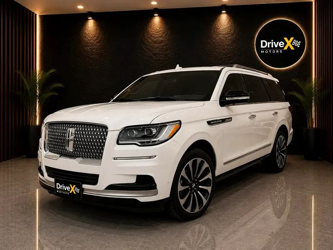 مستعملة Lincoln Navigator فيس ليفت IV, 3.5 l, 2023 في في الإمارات, أبوظبي من Drive X Motors، اللون أبيض. مواصفات الخليج | AUTO.AE | إعلان #274526