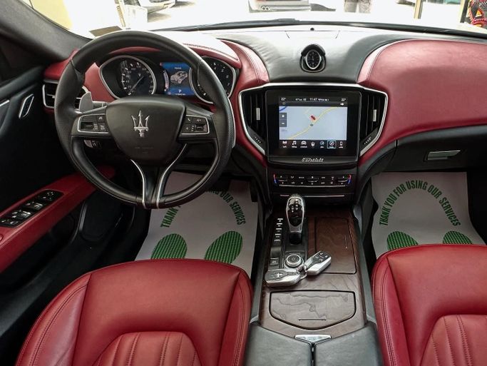 Used Maserati Ghibli S Q4 III Facelift, 3.0 l, 2017 in Abu Dhabi by Speed Car Motors, White color. GCC Specs | AUTO.AE