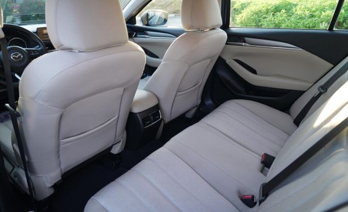 Used Mazda 6 III (GJ) Facelift 2, 2.5 l, 2023 in Abu Dhabi by Advantage Motors, Grey color. GCC Specs | AUTO.AE