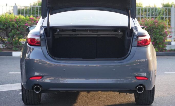 Used Mazda 6 III (GJ) Facelift 2, 2.5 l, 2023 in Abu Dhabi by Advantage Motors, Grey color. GCC Specs | AUTO.AE