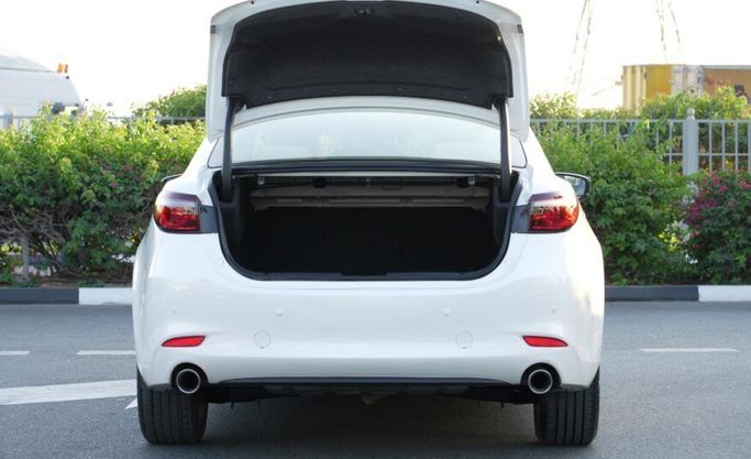 Used Mazda 6 III (GJ) Facelift 2, 2.5 l, 2023 in Abu Dhabi by Advantage Motors, White color. GCC Specs | AUTO.AE