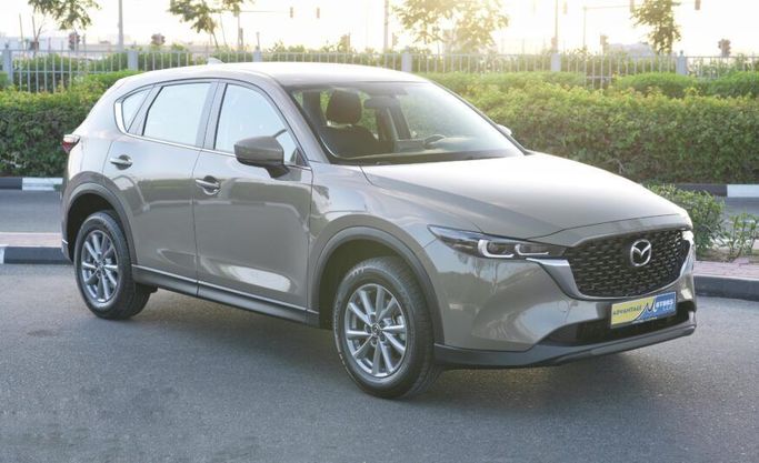 مستعملة Mazda CX-5 شد الوجه الثاني, 2.5 l, 2023 في في أبو ظبي من Advantage Motors، اللون أخضر. مواصفات الخليج | AUTO.AE