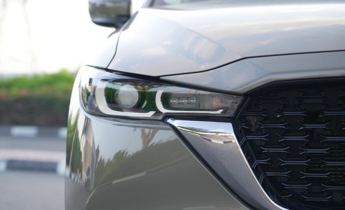 مستعملة Mazda CX-5 شد الوجه الثاني, 2.5 l, 2023 في في أبو ظبي من Advantage Motors، اللون أخضر. مواصفات الخليج | AUTO.AE