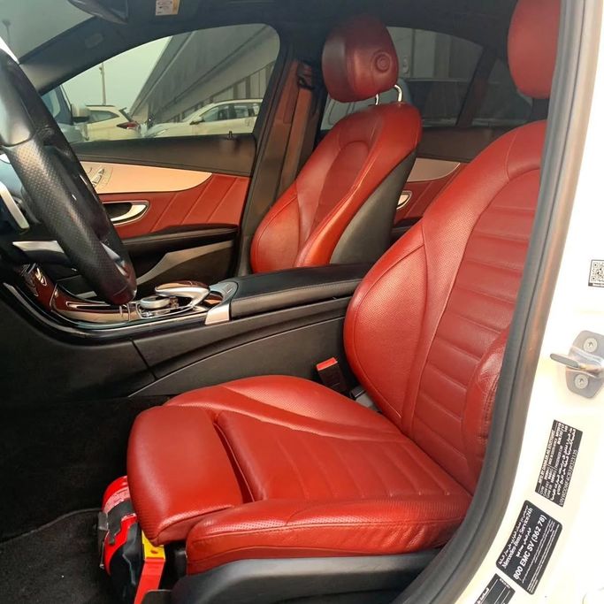 Used Mercedes-Benz C-Class 200 IV (W205), 2.0 l, 2018 in Abu Dhabi by Al Fajr Automobile showroom, White color. GCC Specs | AUTO.AE