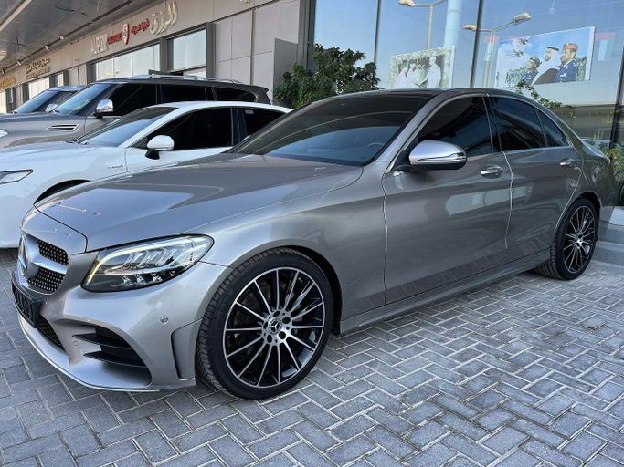 Used Mercedes-Benz C-Class 200 IV (W205) Facelift, 2.0 l, 2020 in Abu Dhabi by Golden coast automobile showroom, Grey color. GCC Specs | AUTO.AE