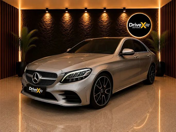 مستعملة Mercedes-Benz C-Class 200 عملية فيس ليفت IV (W205), 1.5 l, 2019 في في الإمارات, أبوظبي من Drive X Motors، اللون ذهبي. مواصفات الخليج | AUTO.AE | إعلان #274524