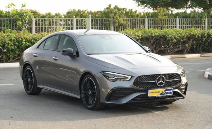 Новый Mercedes-Benz CLA 250 II (C118, X118) Рестайлинг, 2.0 л, 2025 в Абу-Даби от Advantage Motors Серый цвет. GCC | AUTO.AE