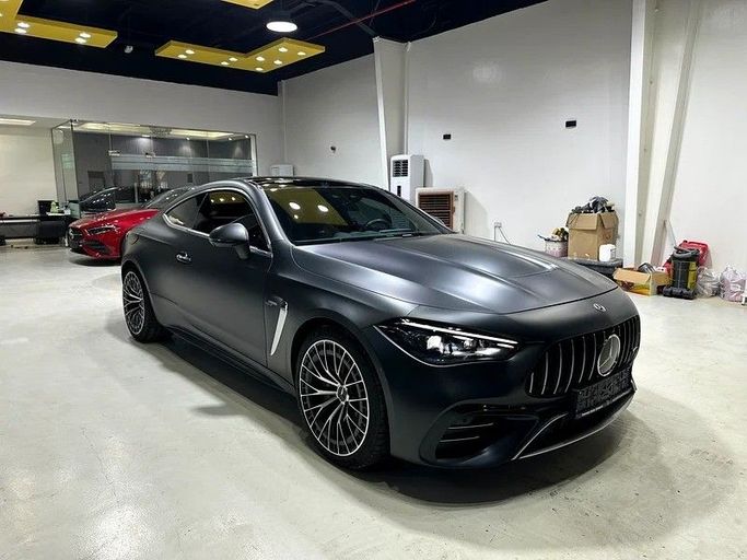Подержанный Mercedes-Benz CLE AMG 450, 3.0 л, 2024 в Абу-Даби от Al Ramz Motors Черный цвет. GCC | AUTO.AE