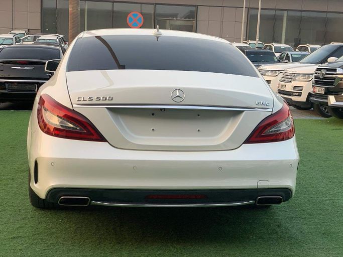 Used Mercedes-Benz CLS 500 II (C218) Facelift, 4.7 l, 2016 in Abu Dhabi by Al Fajr Automobile showroom, White color. GCC Specs | AUTO.AE
